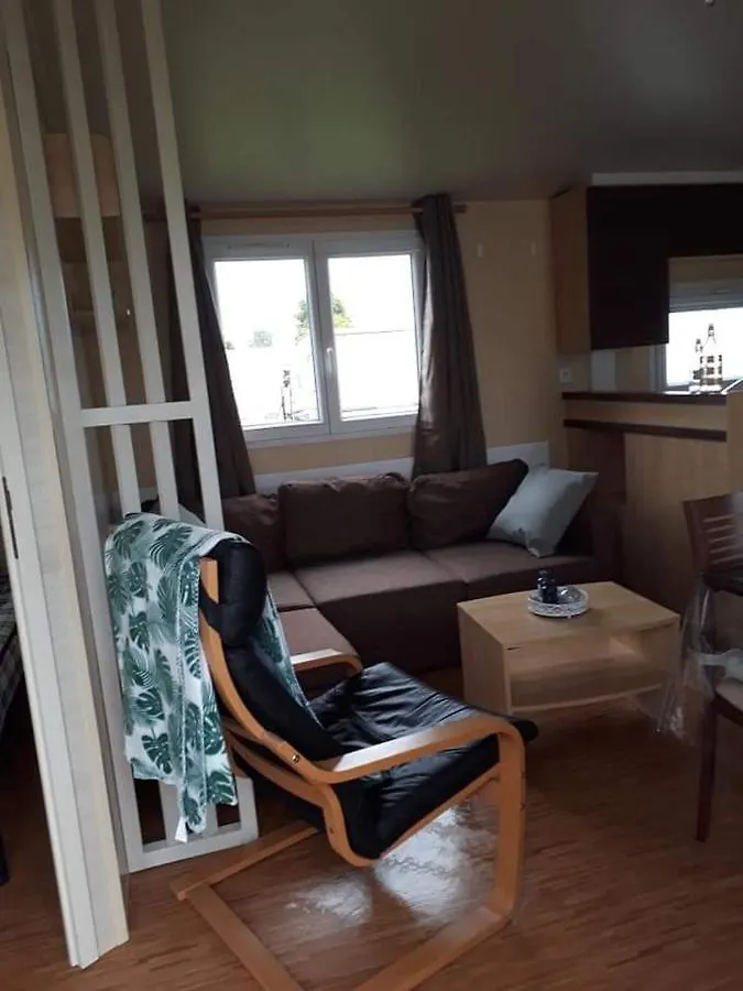 Stacaravan 4Pers In Bredene Met Eigen Tuintje 2449 Hébergement de vacances